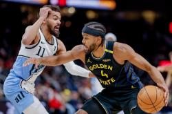 包含巴特勒在巴黎圣日耳曼比赛中战术调整，精彩发挥引发热议！的词条